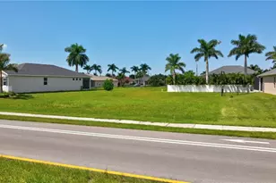 2536 Surfside Blvd, Cape Coral, FL 33914 - Photo 18