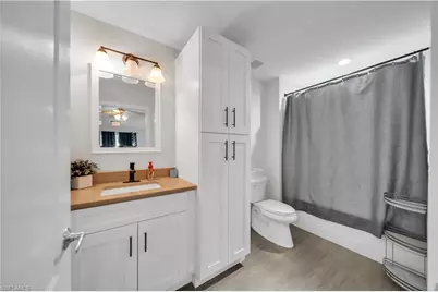 2814 37th St SW, Lehigh Acres, FL 33976 - Photo 20