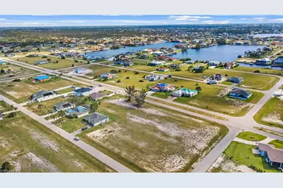 4426 NW 32nd St, Cape Coral, FL 33993 - Photo 12