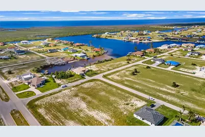 4426 NW 32nd St, Cape Coral, FL 33993 - Photo 6