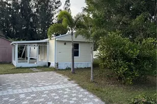 26677 Stardust Dr, Bonita Springs, FL 34135 - Photo 2