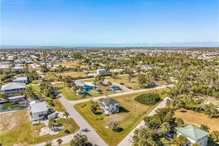 2420 Poinciana Ave, Saint James City, FL 33956 - Photo 26