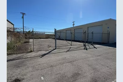 1002 SE 9th St, Cape Coral, FL 33990 - Photo 18