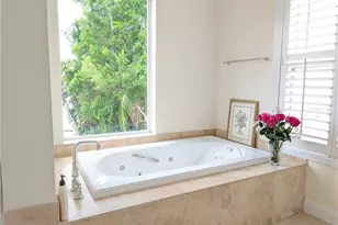 2878 Valencia Way, Fort Myers, FL 33901 - Photo 28