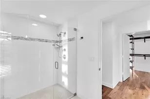 4850 Sherry Ln, Fort Myers, FL 33908 - Photo 32