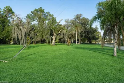 2014 Fort Denaud Rd, Labelle, FL 33935 - Photo 4