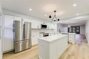 2445 W Gulf Dr, Sanibel, FL 33957 - Photo 2
