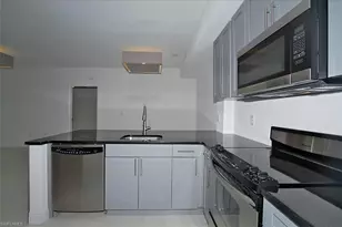 6490 Aragon Way, Fort Myers, FL 33966 - Photo 6