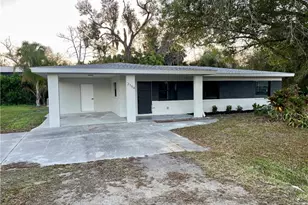 2154 E Gardenia Circle, North Fort Myers, FL 33917 - Photo 2