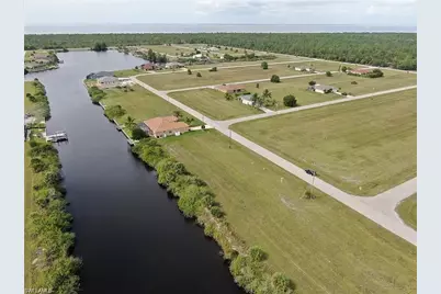 821 NW 33rd Pl, Cape Coral, FL 33993 - Photo 1