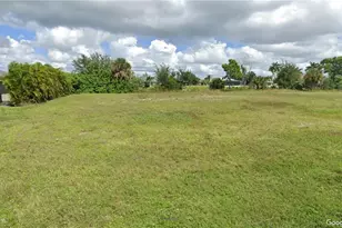 1719 SW 31st Ln, Cape Coral, FL 33914 - Photo 12