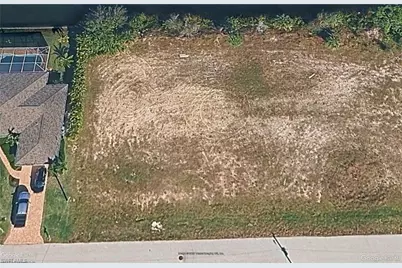 1719 SW 31st Ln, Cape Coral, FL 33914 - Photo 6