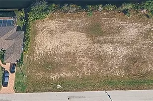 1719 SW 31st Ln, Cape Coral, FL 33914 - Photo 6