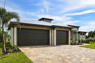 2801 SW 33rd Terrace, Cape Coral, FL 33914 - Photo 2