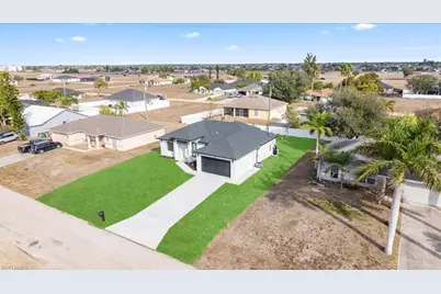 1941 NE 15th St, Cape Coral, FL 33909 - Photo 38