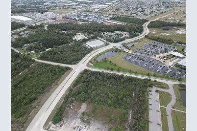 2511 Diplomat Pkwy E, Cape Coral, FL 33909 - Photo 4