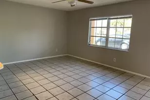 309 SW 3rd Pl, Cape Coral, FL 33991 - Photo 4