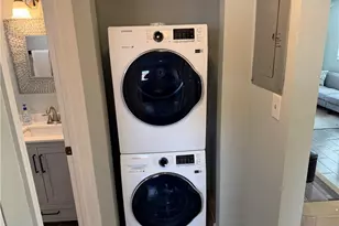 16340 Dublin Cir, Fort Myers, FL 33908 - Photo 10