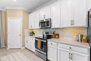 12027 Hawthorn Lake Dr, Fort Myers, FL 33913 - Photo 14