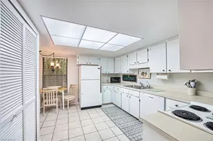 5368 Council Ln, Fort Myers, FL 33907 - Photo 8