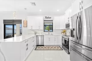 328 Tropicana Pkwy E, Cape Coral, FL 33909 - Photo 10