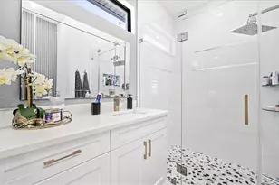 328 Tropicana Pkwy E, Cape Coral, FL 33909 - Photo 16