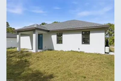 2715 28th St W, Lehigh Acres, FL 33971 - Photo 14