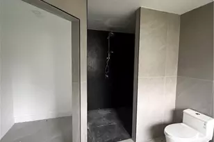 2228 SW 43rd St, Cape Coral, FL 33914 - Photo 4