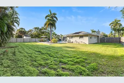1312 Jambalana Ln, Fort Myers, FL 33901 - Photo 28
