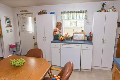 12130 Palm Dr, Fort Myers, FL 33908 - Photo 14