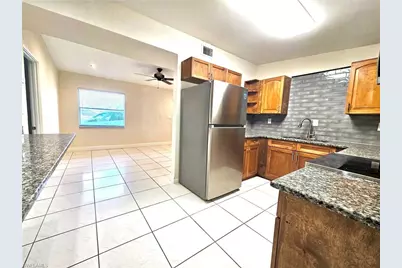 1532 Veronica S Shoemaker Blvd, Fort Myers, FL 33916 - Photo 4