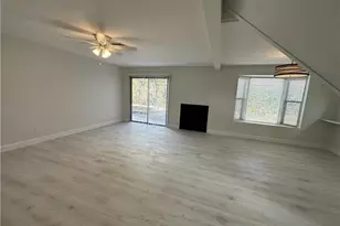 11232 San Sebastian Ln, Bonita Springs, FL 34135 - Photo 6