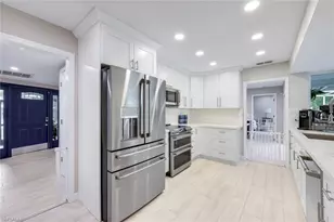 419 Pinecrest Ct, Cape Coral, FL 33904 - Photo 20