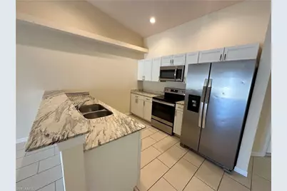 4521 SW 9th Ave, Cape Coral, FL 33914 - Photo 4