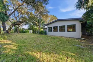 13101 Idylwild Rd, Fort Myers, FL 33905 - Photo 32