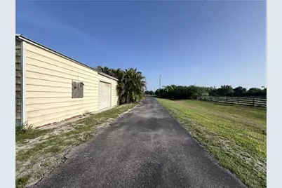10551 Deal Rd, North Fort Myers, FL 33917 - Photo 40