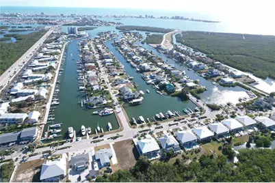 12110 Siesta Dr, Fort Myers Beach, FL 33931 - Photo 4