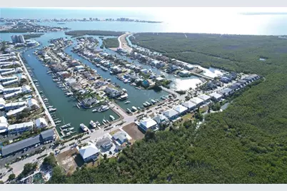 12110 Siesta Dr, Fort Myers Beach, FL 33931 - Photo 6