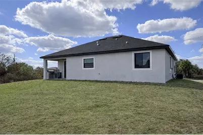 9005 Penny Cir, Labelle, FL 33935 - Photo 4