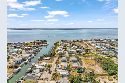 2371 Baybreeze St, Saint James City, FL 33956 - Photo 28