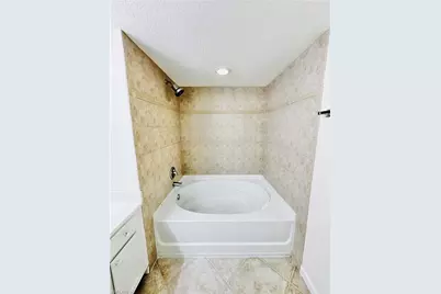 4109 Residence Dr #520, Fort Myers, FL 33901 - Photo 26