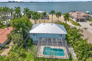 647 Coral Dr, Cape Coral, FL 33904 - Photo 2