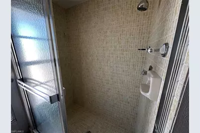 214 SE 7th St, Cape Coral, FL 33990 - Photo 12