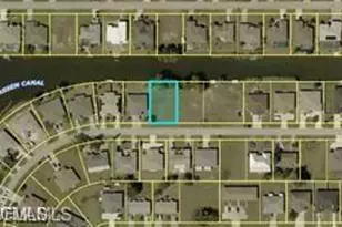 527 SE 4th Terrace, Cape Coral, FL 33990 - Photo 1