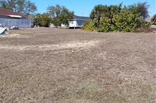 1107 NE 39th St, Cape Coral, FL 33909 - Photo 6