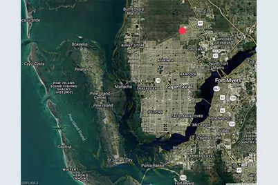 1107 NE 39th St, Cape Coral, FL 33909 - Photo 2
