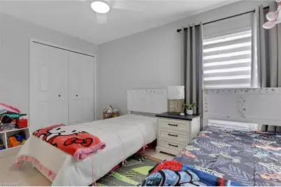 702/704 SE 6th Ter, Cape Coral, FL 33990 - Photo 22