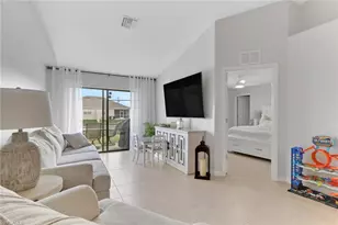 702/704 SE 6th Terrace, Cape Coral, FL 33990 - Photo 10