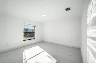 2618 Queen Dr, Lehigh Acres, FL 33971 - Photo 20