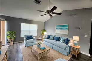 977-979 Graystone Ave, Lehigh Acres, FL 33974 - Photo 4